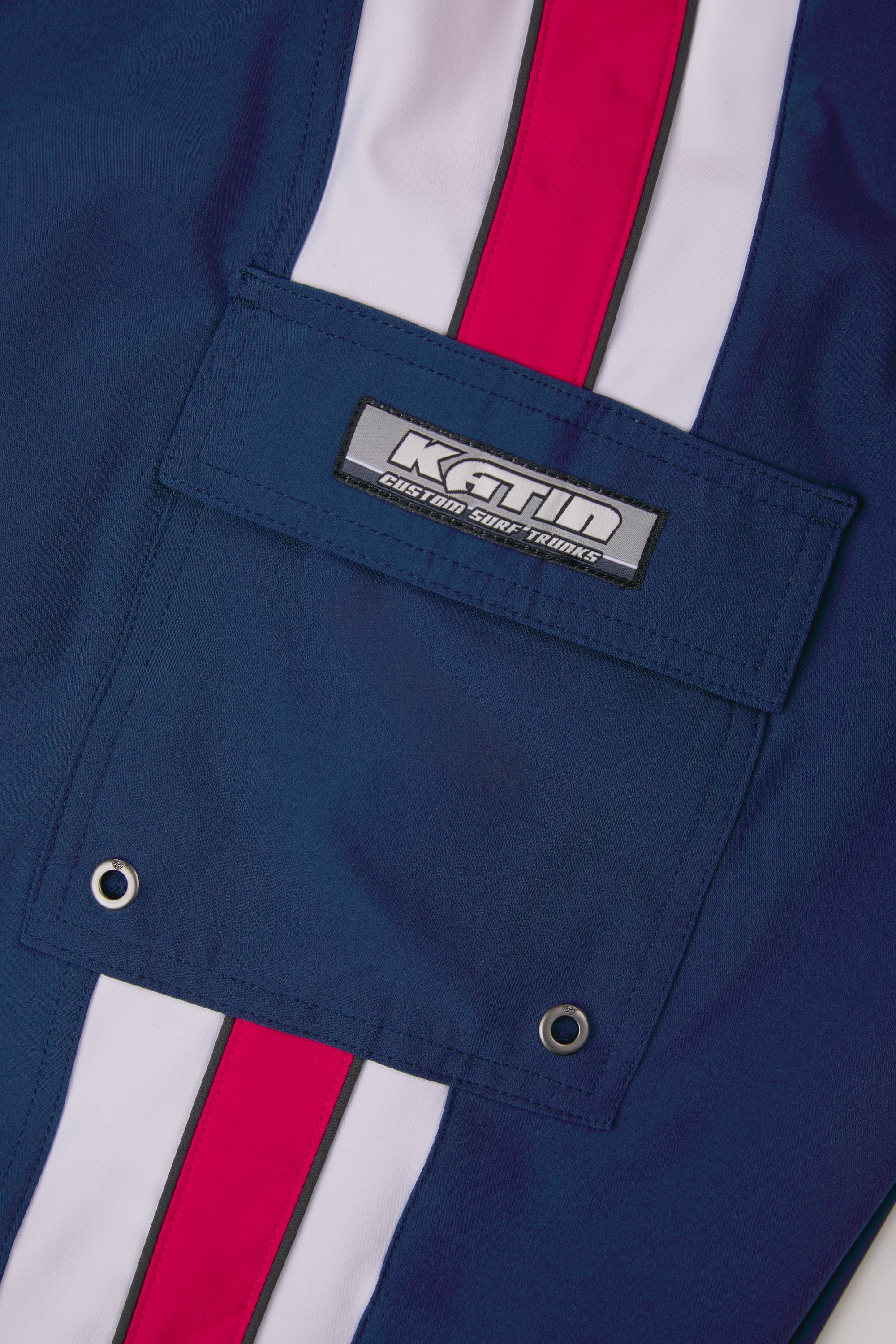 Track Surf Trunk - Navy - detail