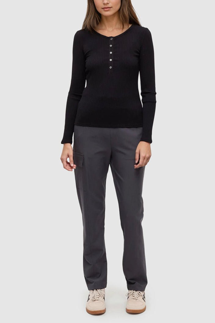 Knowles Henley - MTT Collective