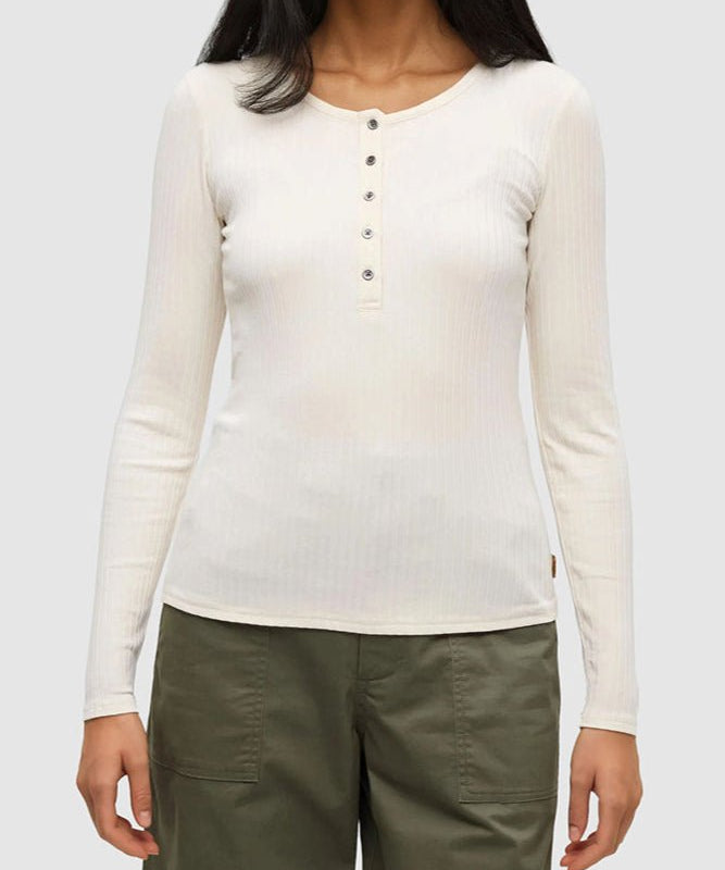 Knowles Henley - MTT Collective