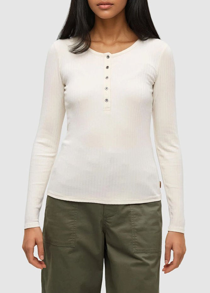 Knowles Henley - MTT Collective