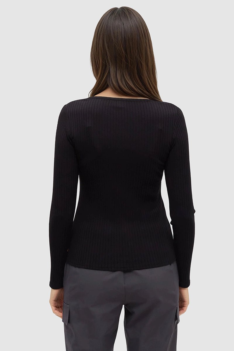 Knowles Henley - MTT Collective