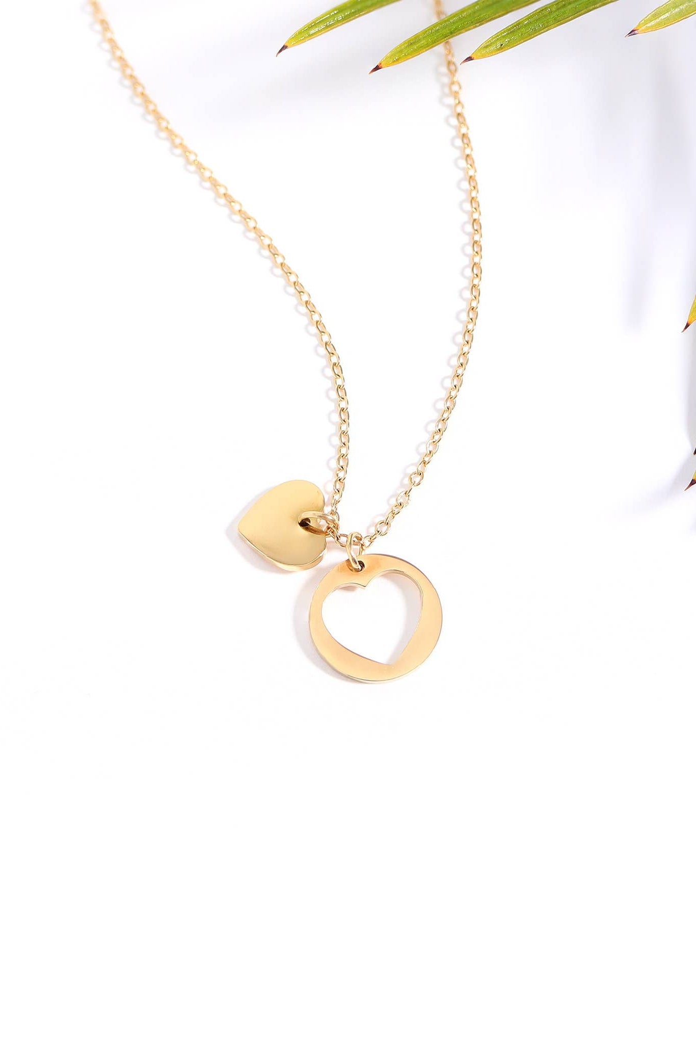 Lacy Heart Cutout Necklace - MTT Collective