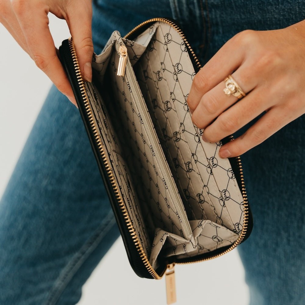 Lenni Large Zip Woven Wallet - MTT Collective