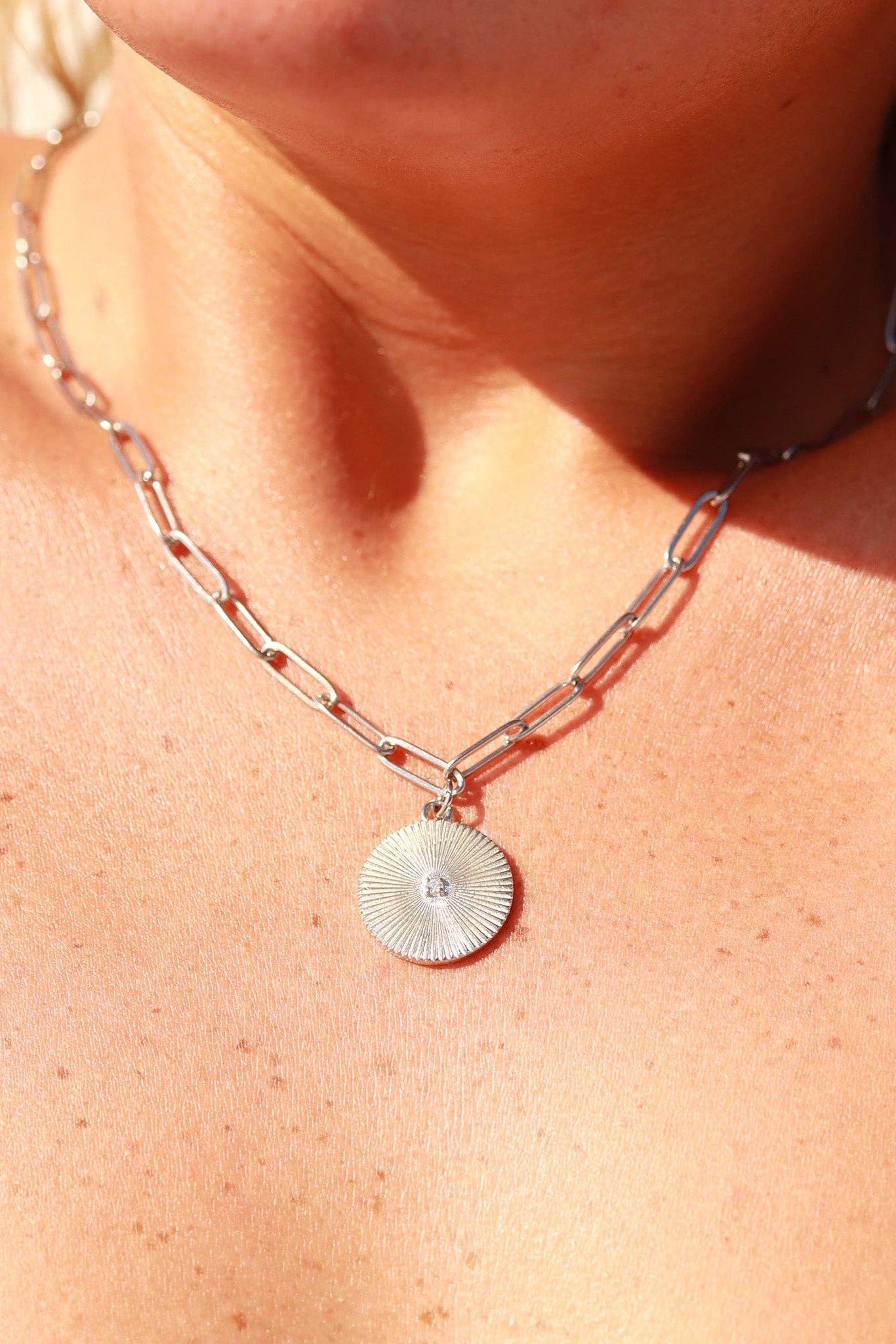 Lisa Gold Sunburst Medallion Paperclip Necklace - MTT Collective