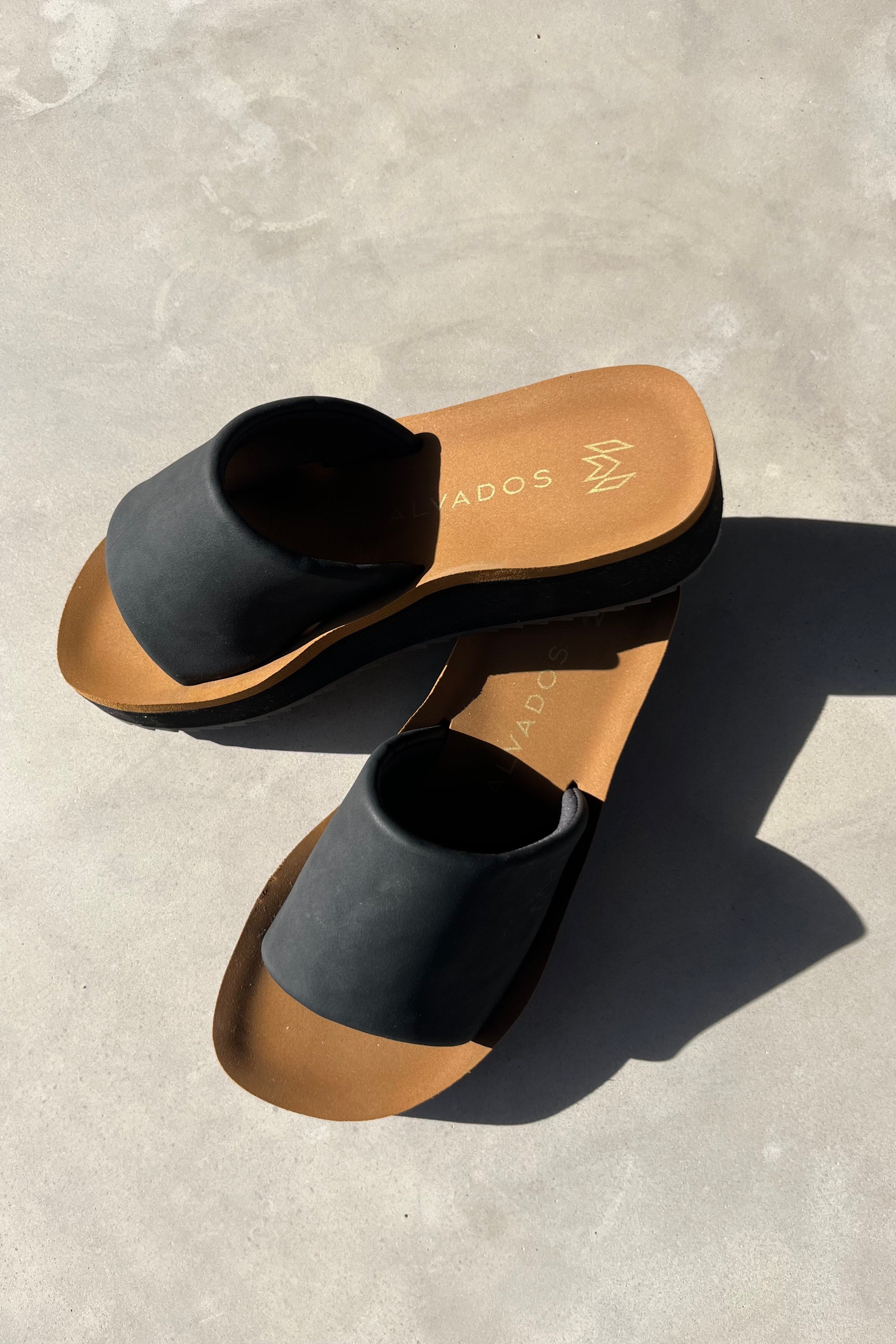 Malvados Gwen Platform Sandal - Jet