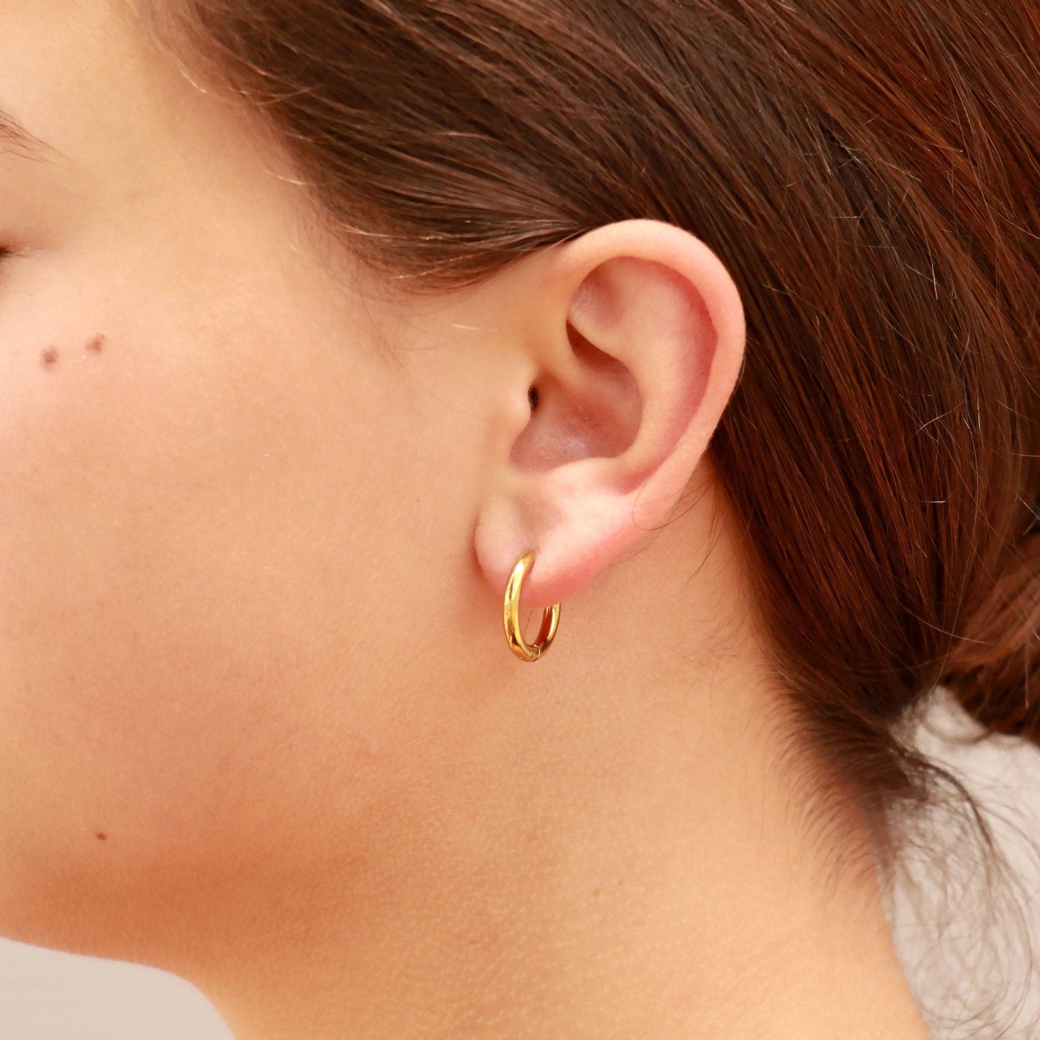 Nicole Simple Hoop Earrings - MTT Collective