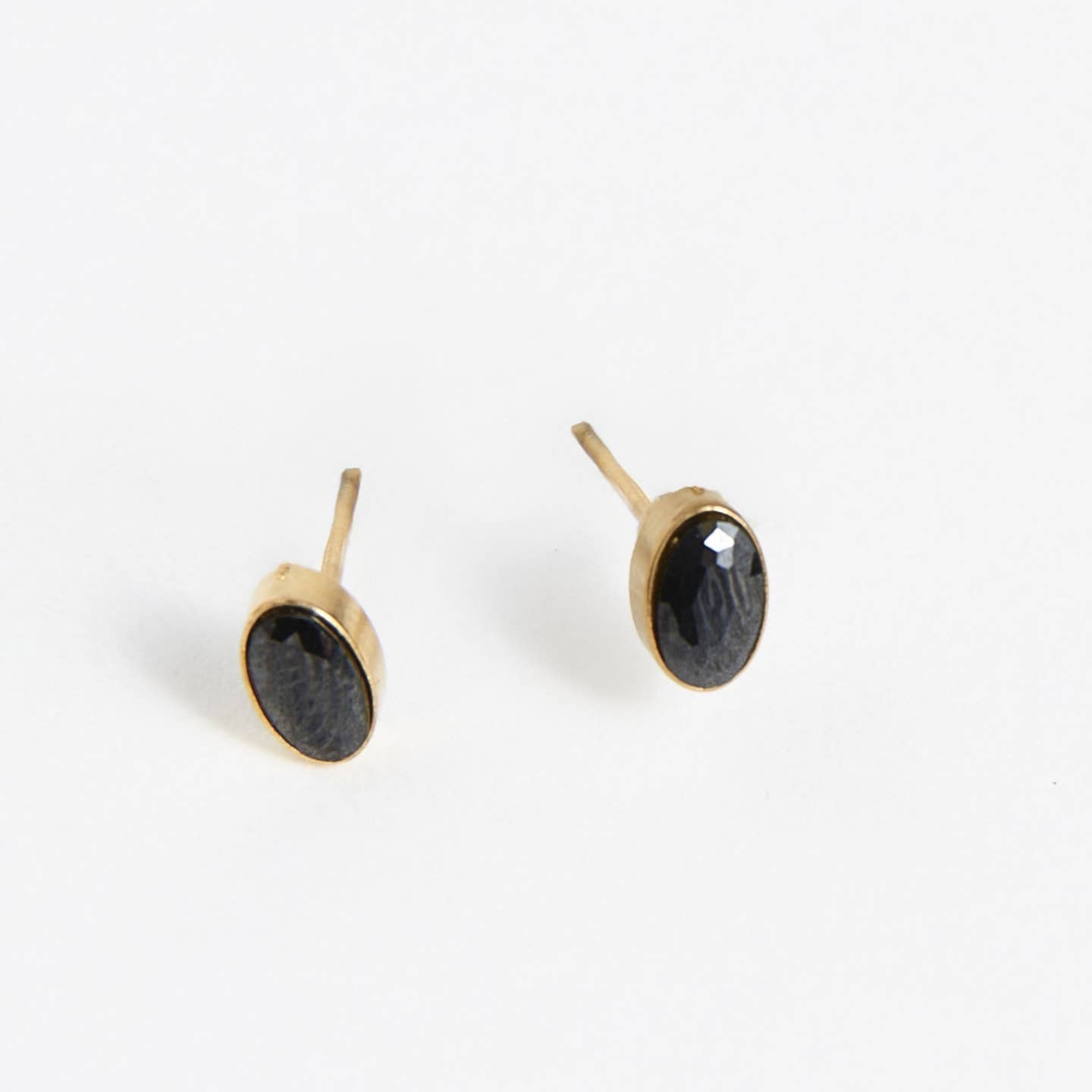 Oval Gem Stud Earrings - MTT Collective