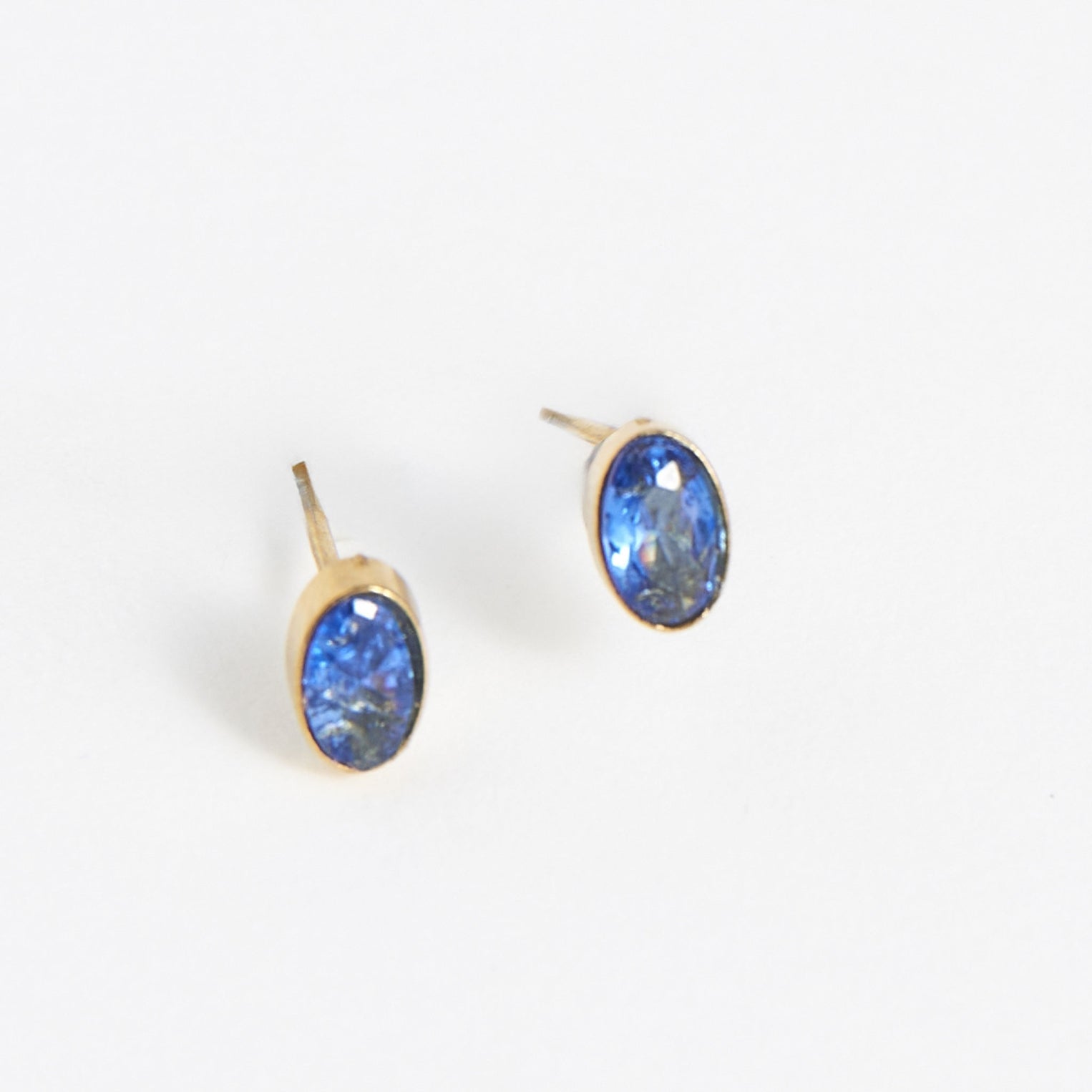 Oval Gem Stud Earrings - MTT Collective