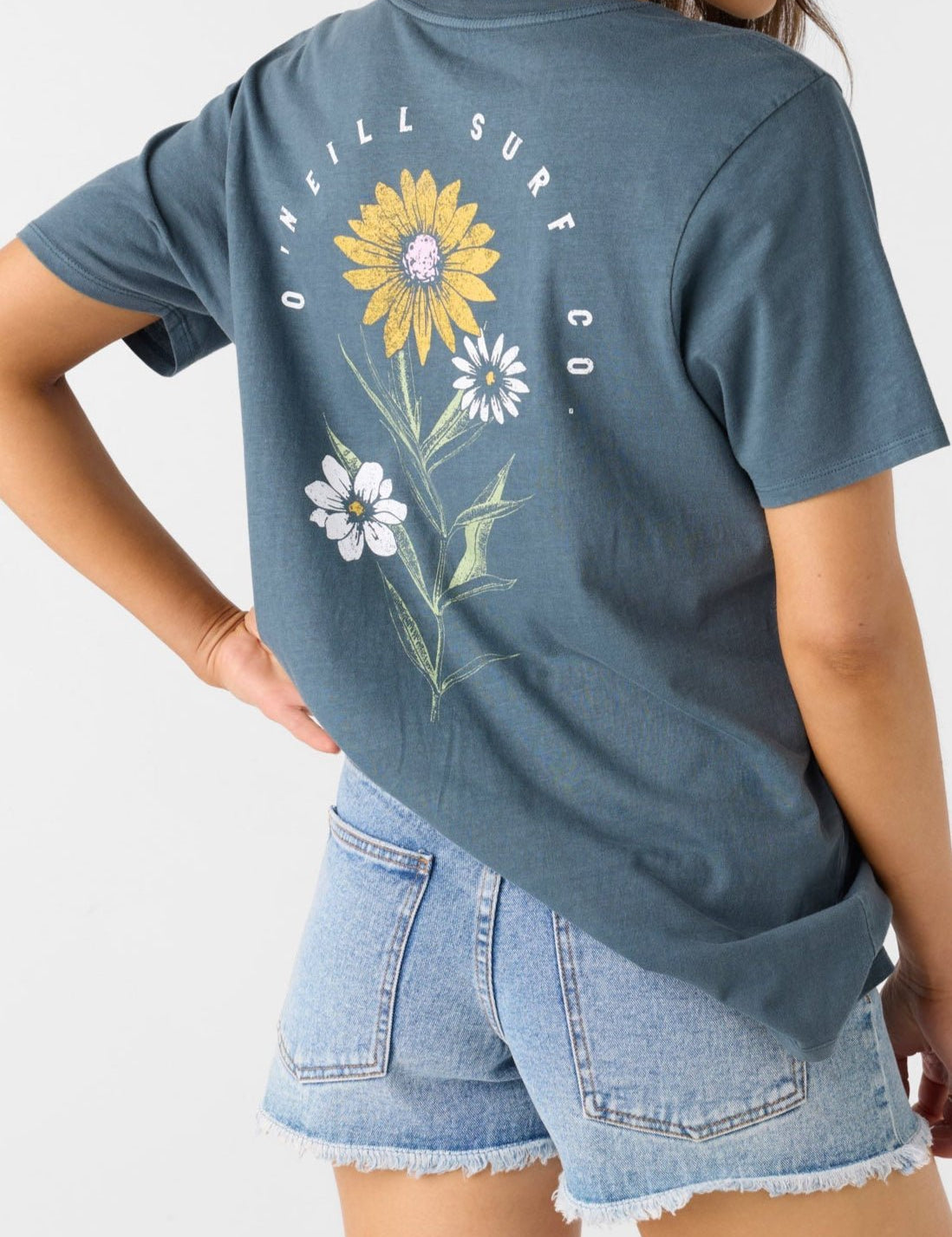 Pacific Bloom Tee - MTT Collective