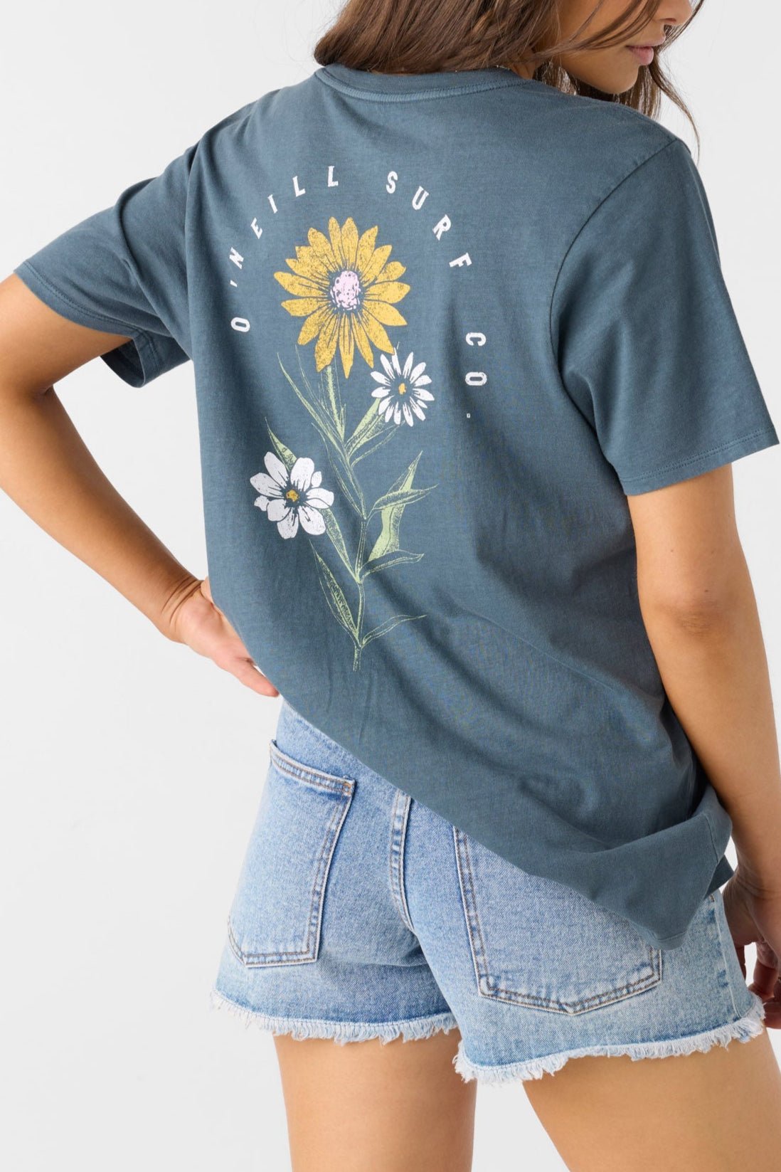 Pacific Bloom Tee - MTT Collective