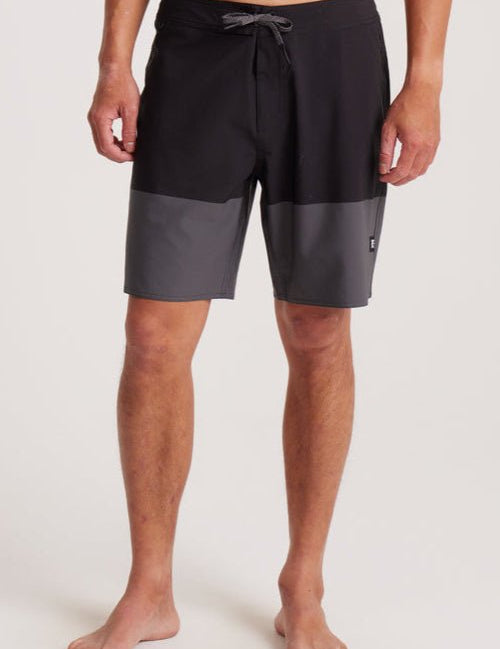 Passage 17" Boardshorts - MTT Collective