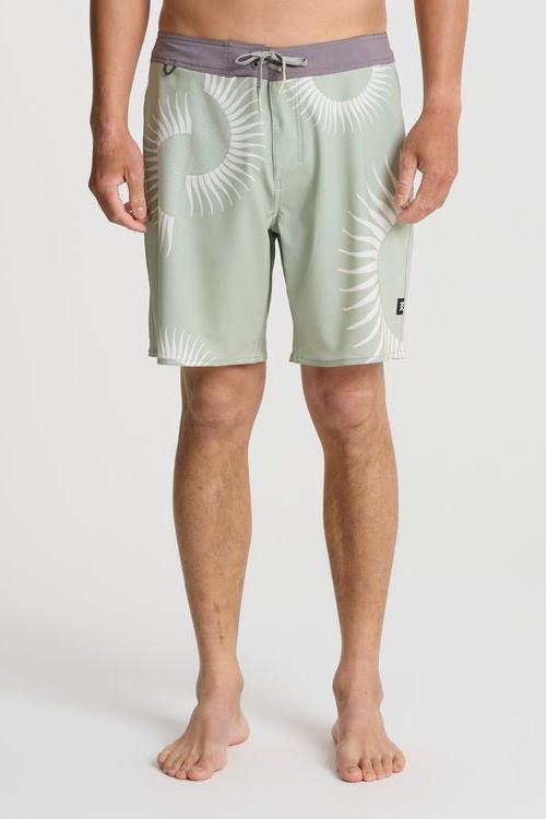 Passage 17" Boardshorts - MTT Collective