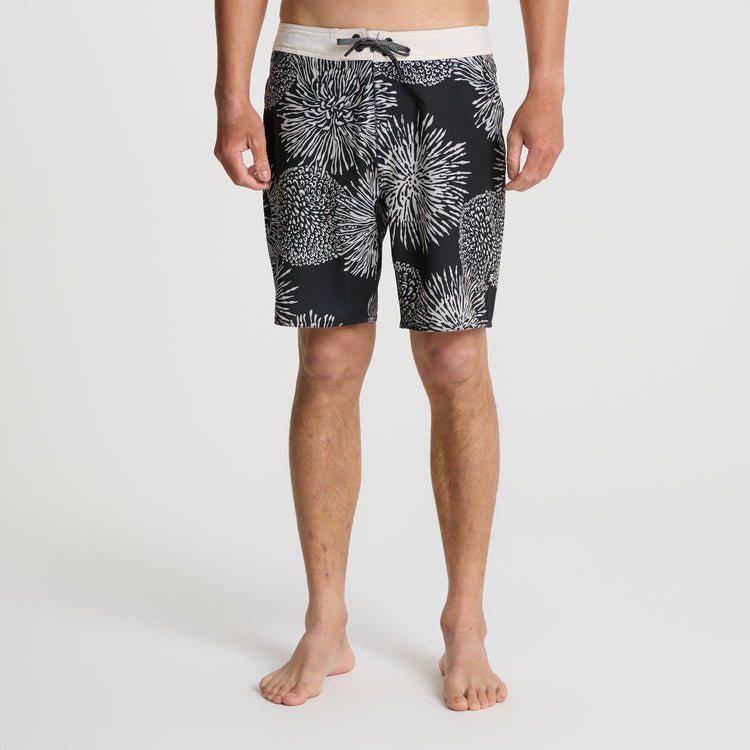 Passage 17" Boardshorts - MTT Collective