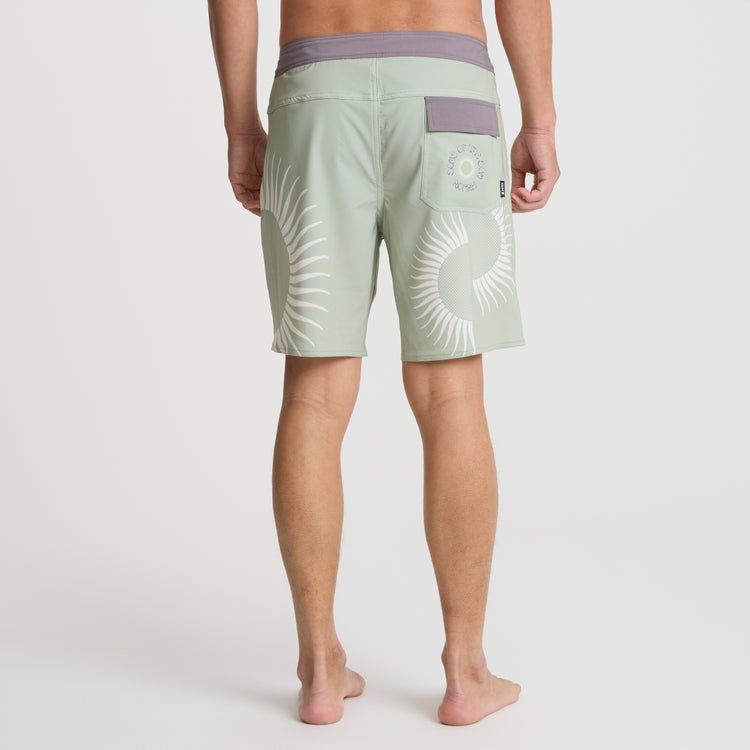 Passage 17" Boardshorts - MTT Collective