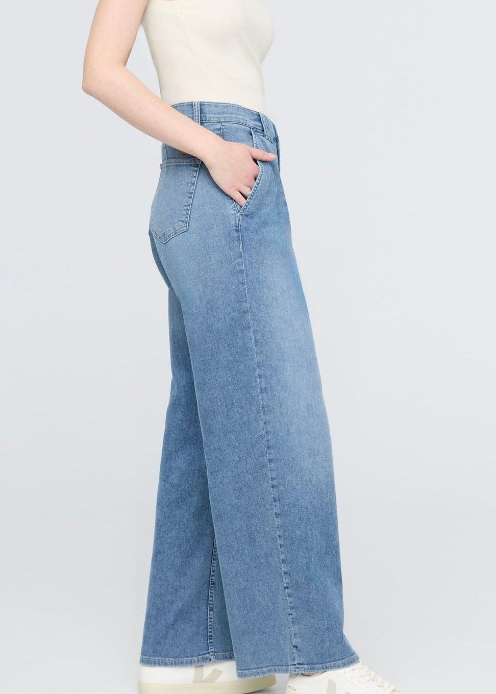 Performance Denim Lite Pleated Pant - MTT Collective