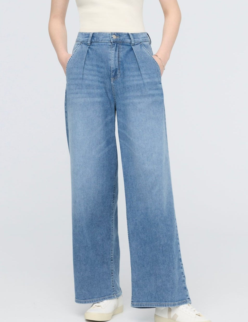 Performance Denim Lite Pleated Pant - MTT Collective