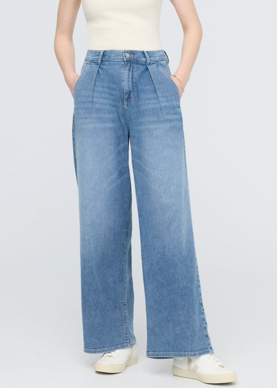 Performance Denim Lite Pleated Pant - MTT Collective