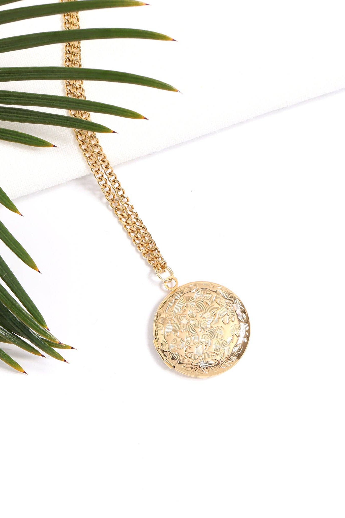 Round Floral Textured Locket - MTT Collective