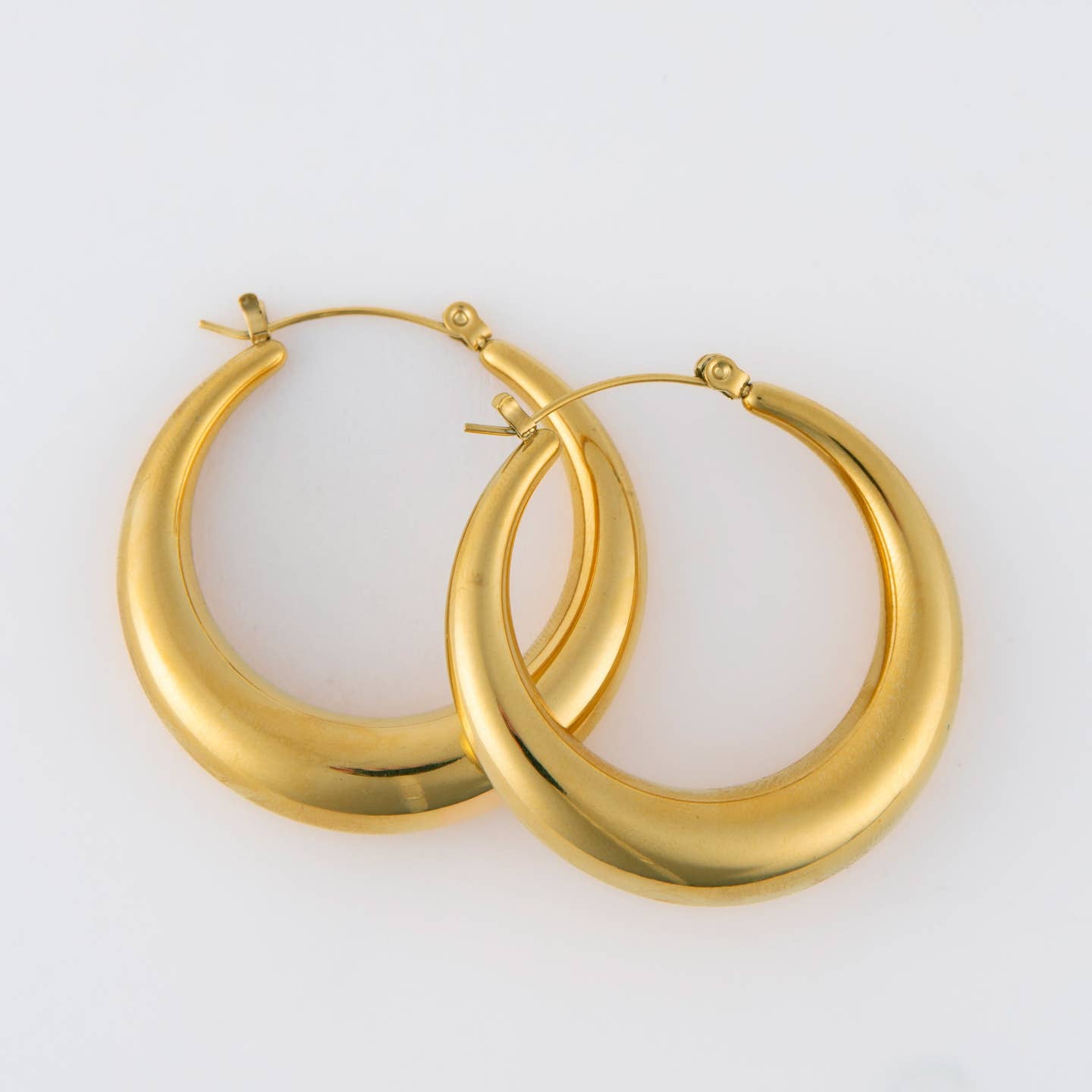 Round Hoop Earring - MTT Collective