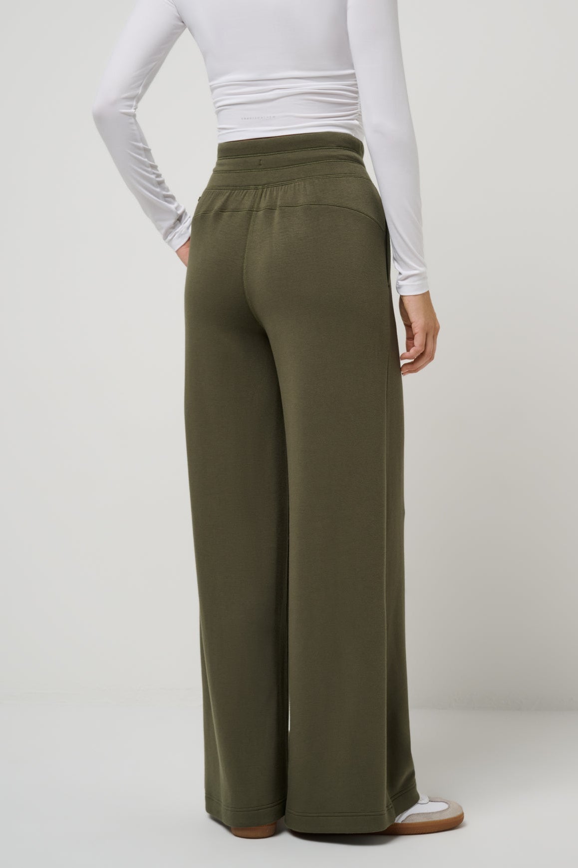 Skyloft Soft Wide Leg Pant - MTT Collective