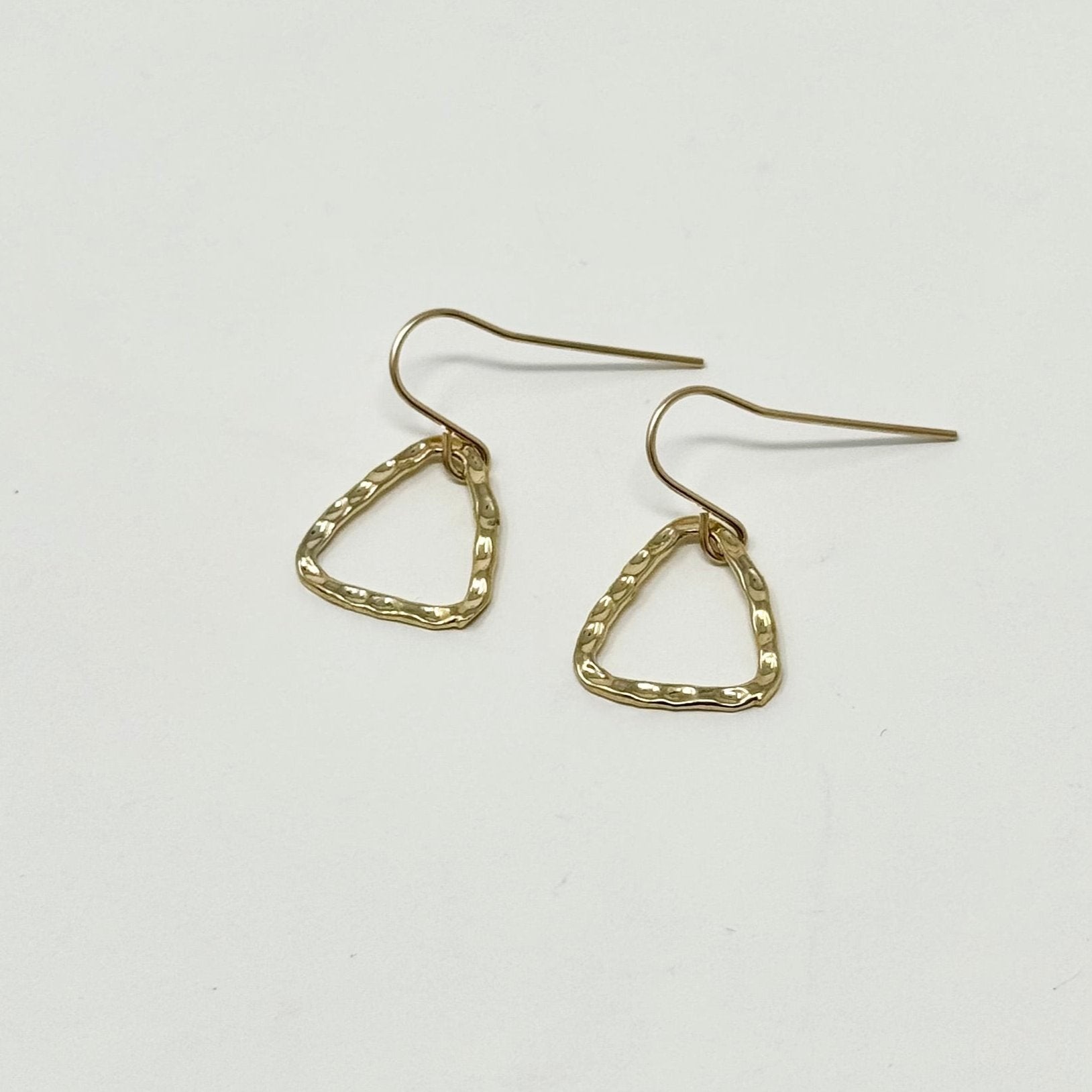 Sydney Hammered Dainty Triangle Earrings - MTT Collective