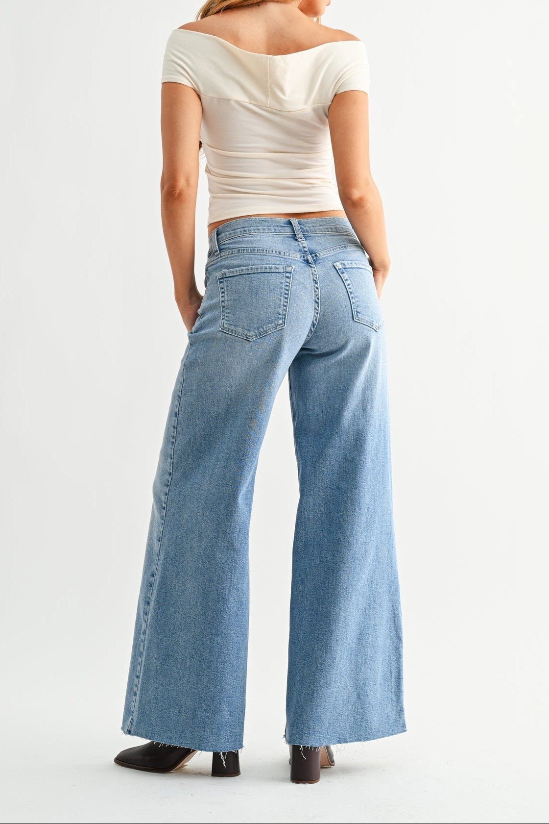 The Super Wide Leg Stretch - MTT Collective