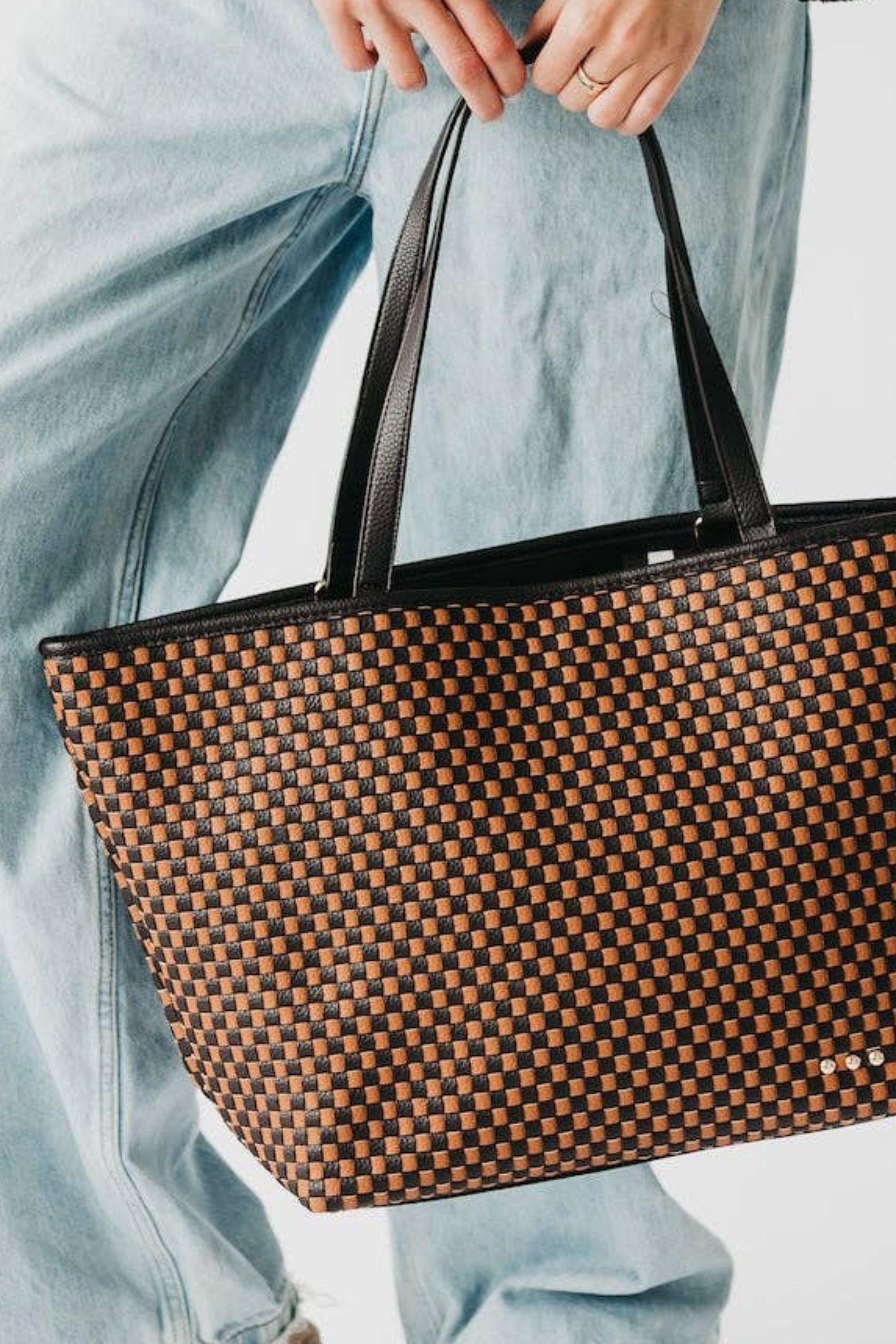 Woven Tiffany Organizer Tote Bag