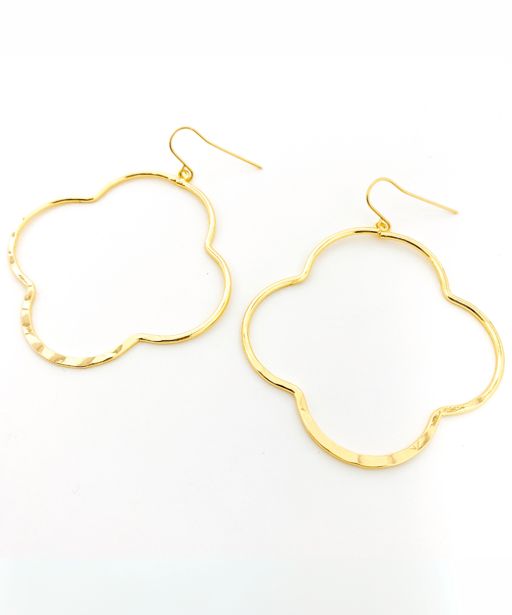 Vera Hammered Van Cleef Earring - MTT Collective