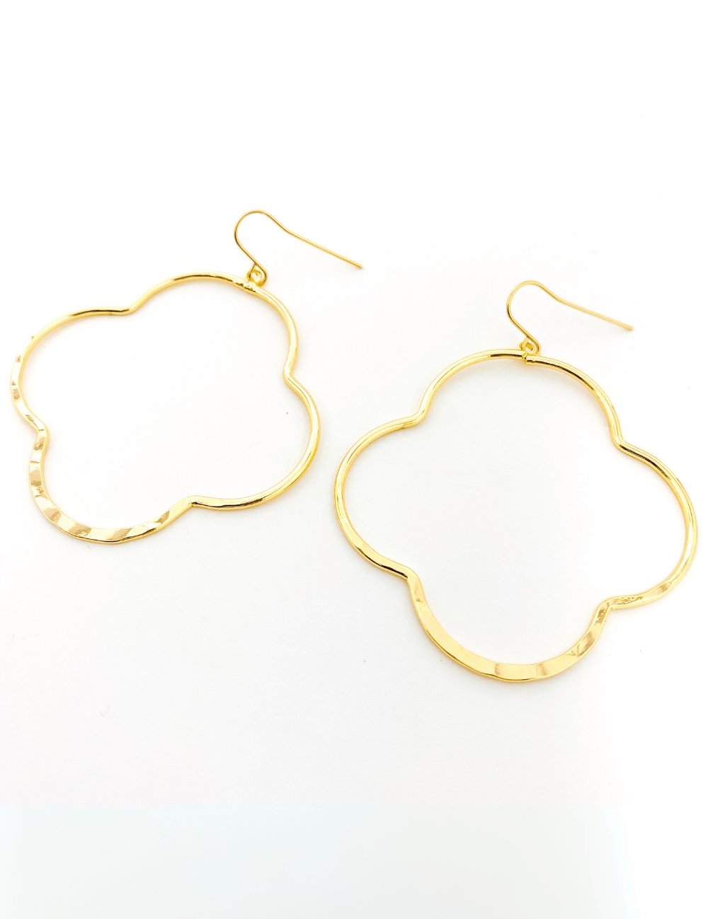 Vera Hammered Van Cleef Earring - MTT Collective