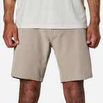 Wanderer Hybrid Short - MTT Collective