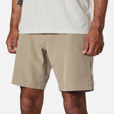 Wanderer Hybrid Short - MTT Collective
