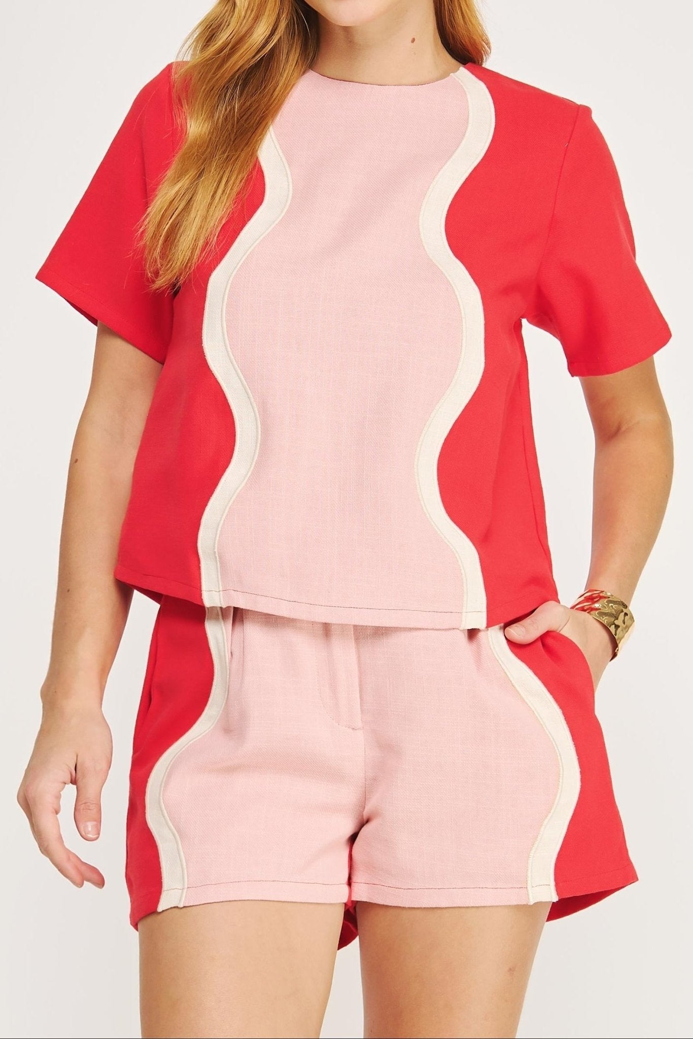 Wavy Contrast Color Block Tee Top - MTT Collective