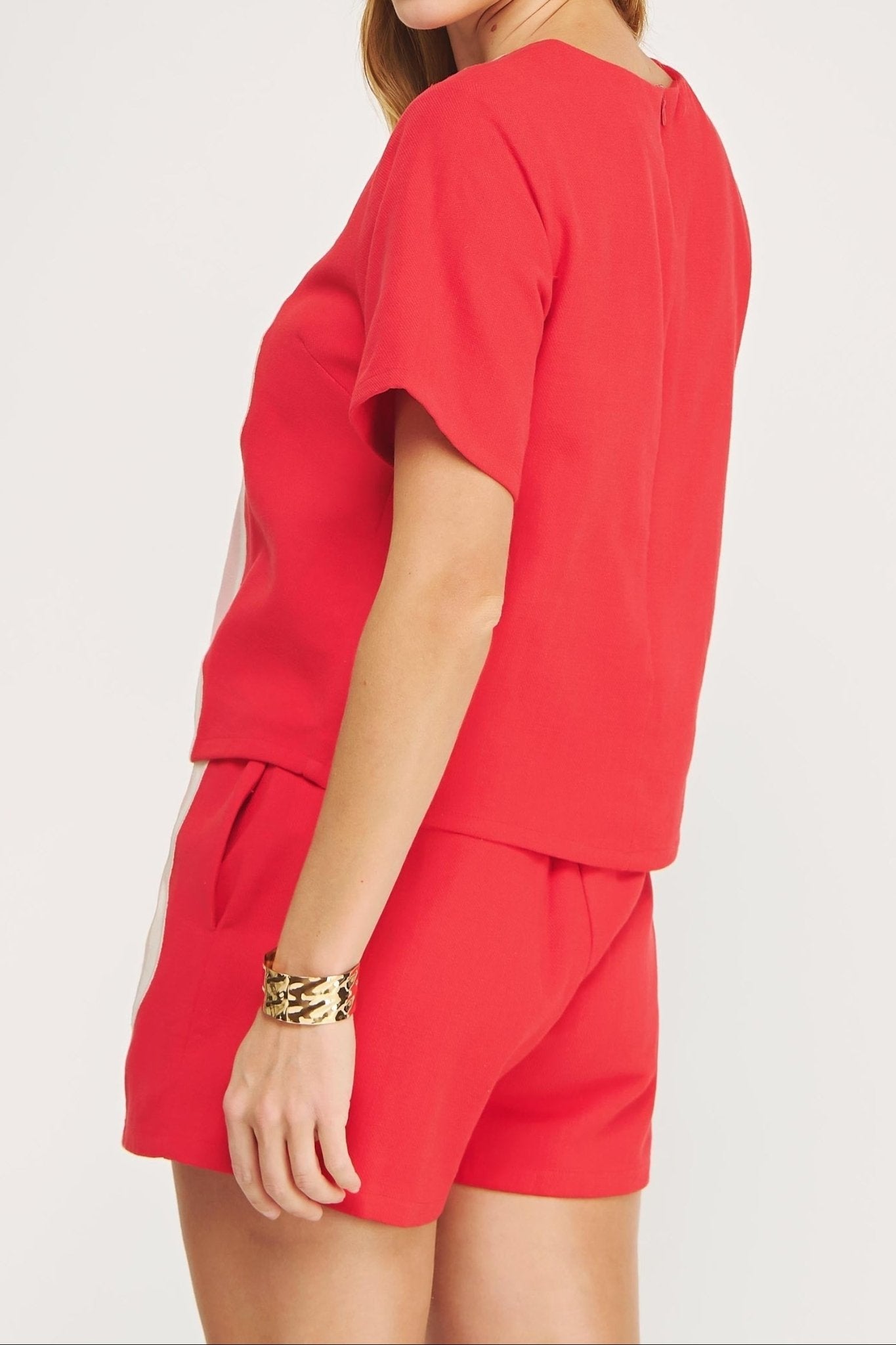 Wavy Contrast Color Block Tee Top - MTT Collective