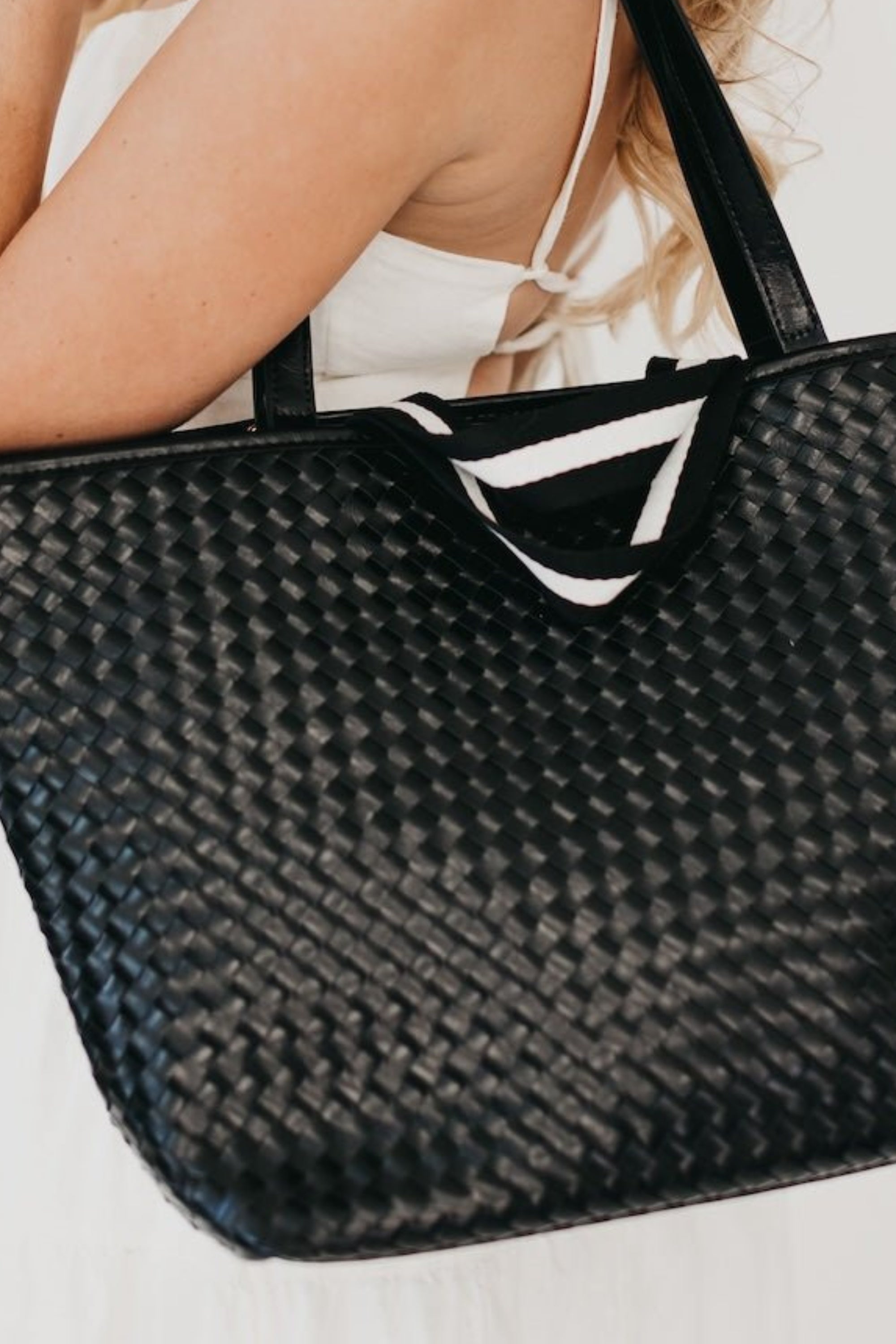 Woven Tiffany Organizer Tote Bag