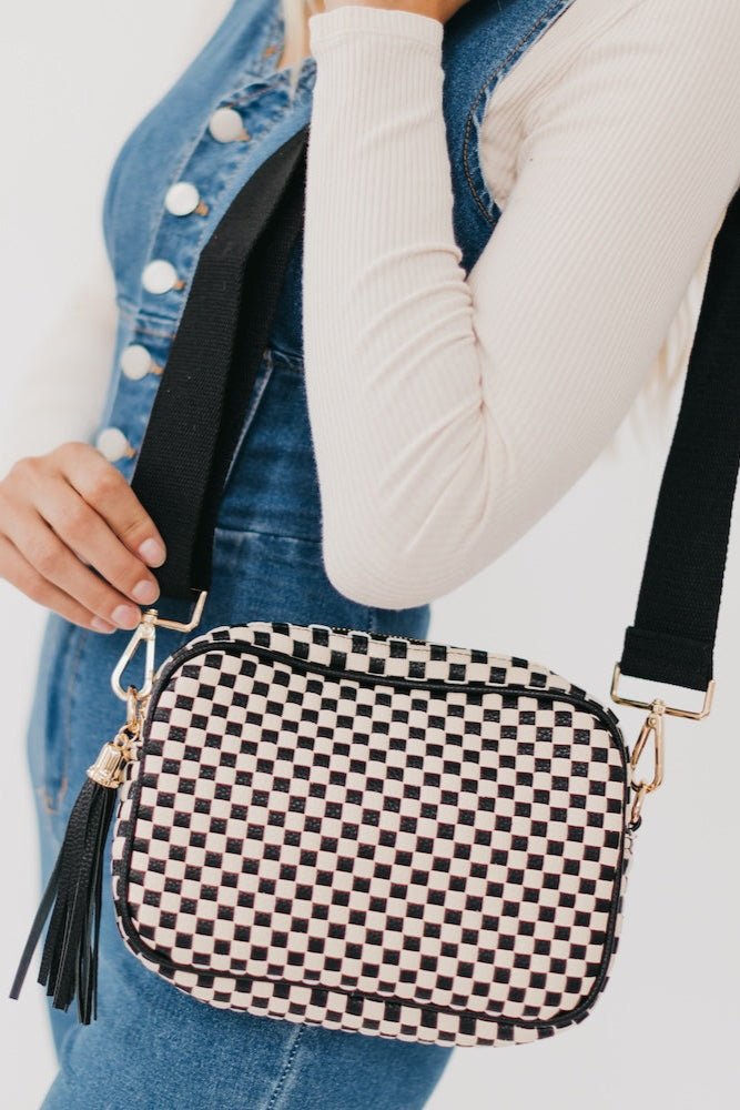 Woven Willow Camera Crossbody Bag - MTT Collective