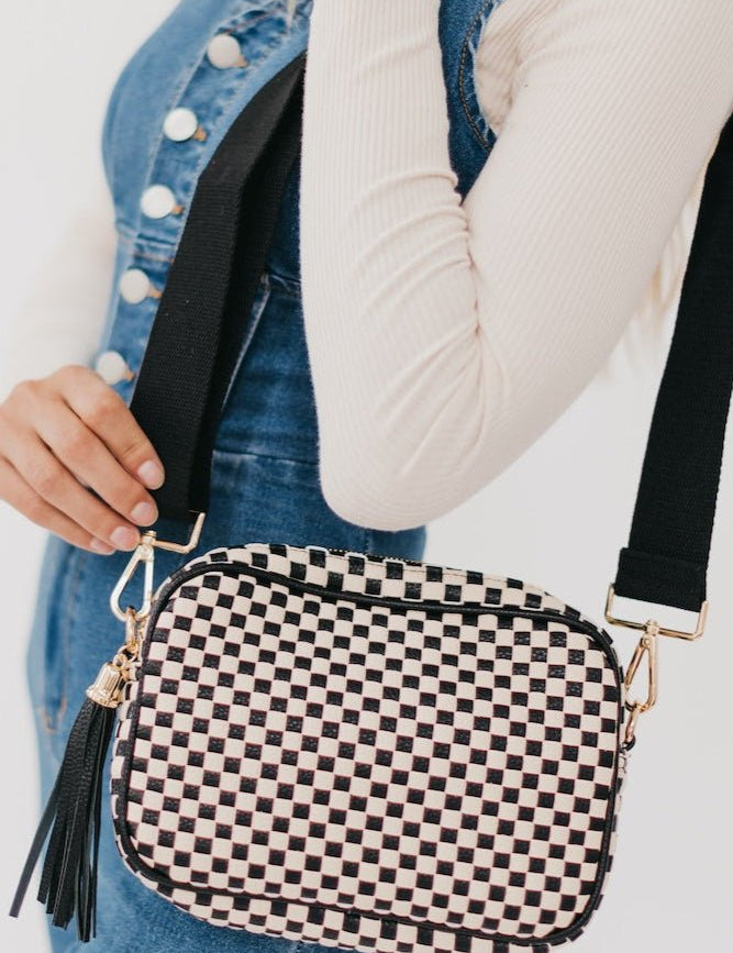 Woven Willow Camera Crossbody Bag - MTT Collective