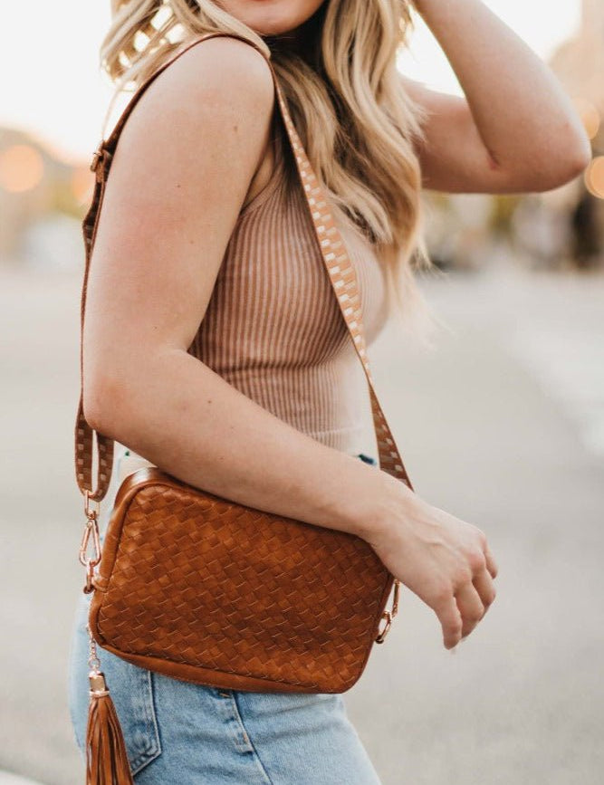 Woven Willow Camera Crossbody Bag - MTT Collective