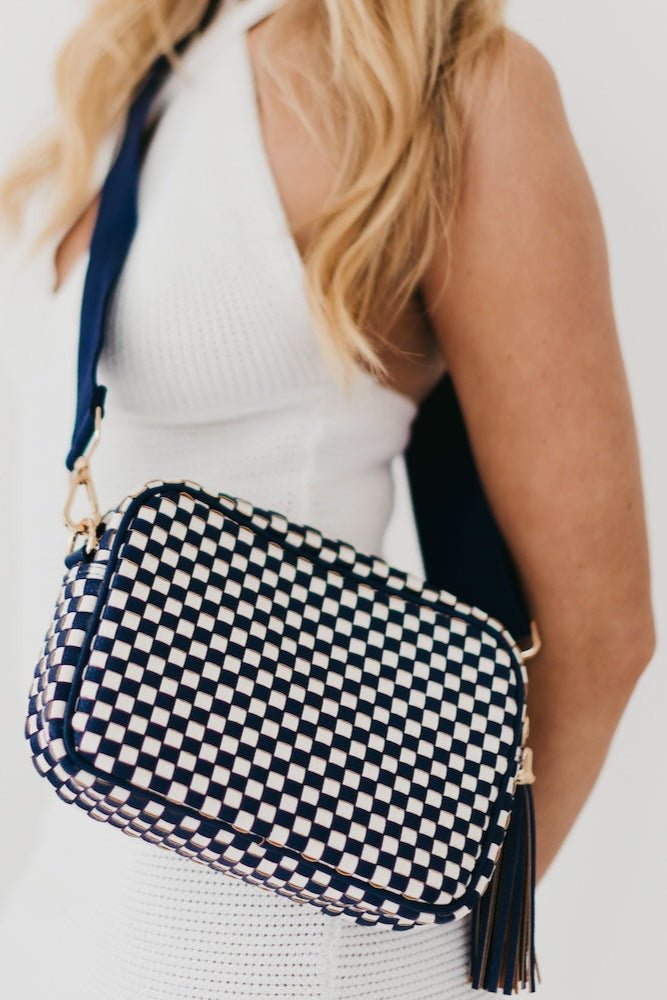 Woven Willow Camera Crossbody Bag - MTT Collective