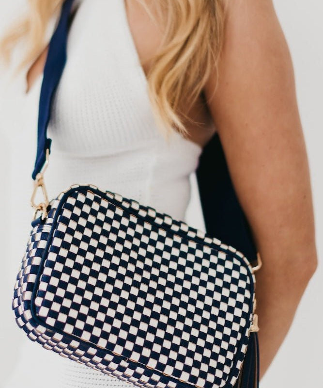 Woven Willow Camera Crossbody Bag - MTT Collective