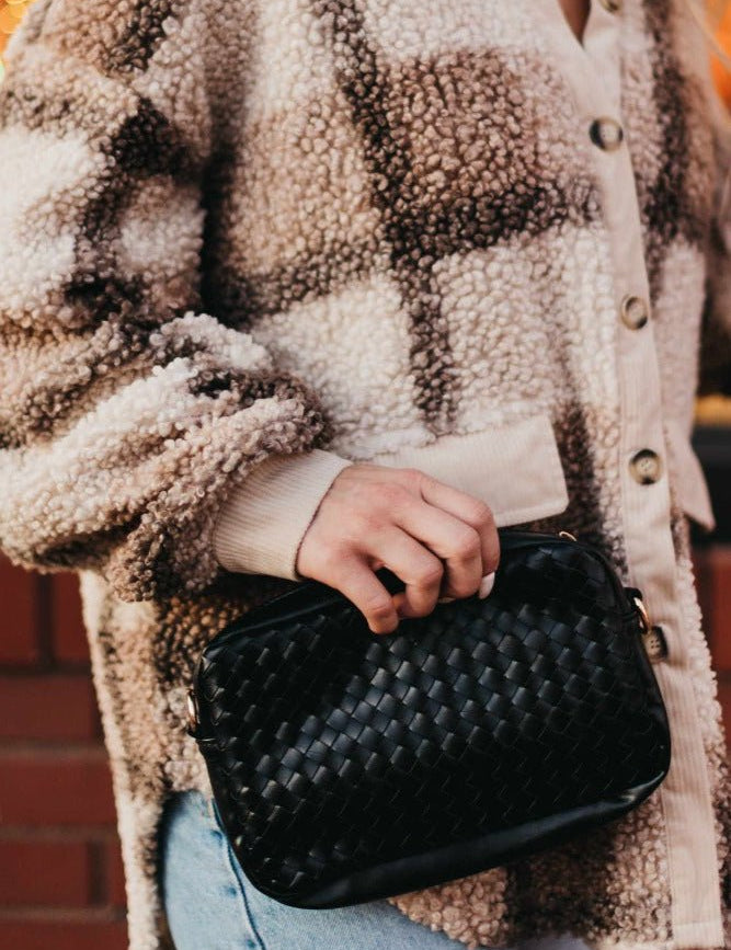 Woven Willow Camera Crossbody Bag - MTT Collective