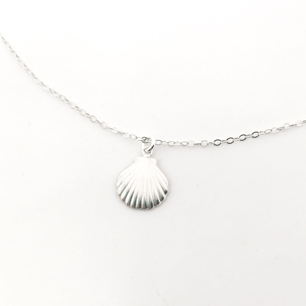 Lucia Clamshell Necklace | Silver - MTT Collective