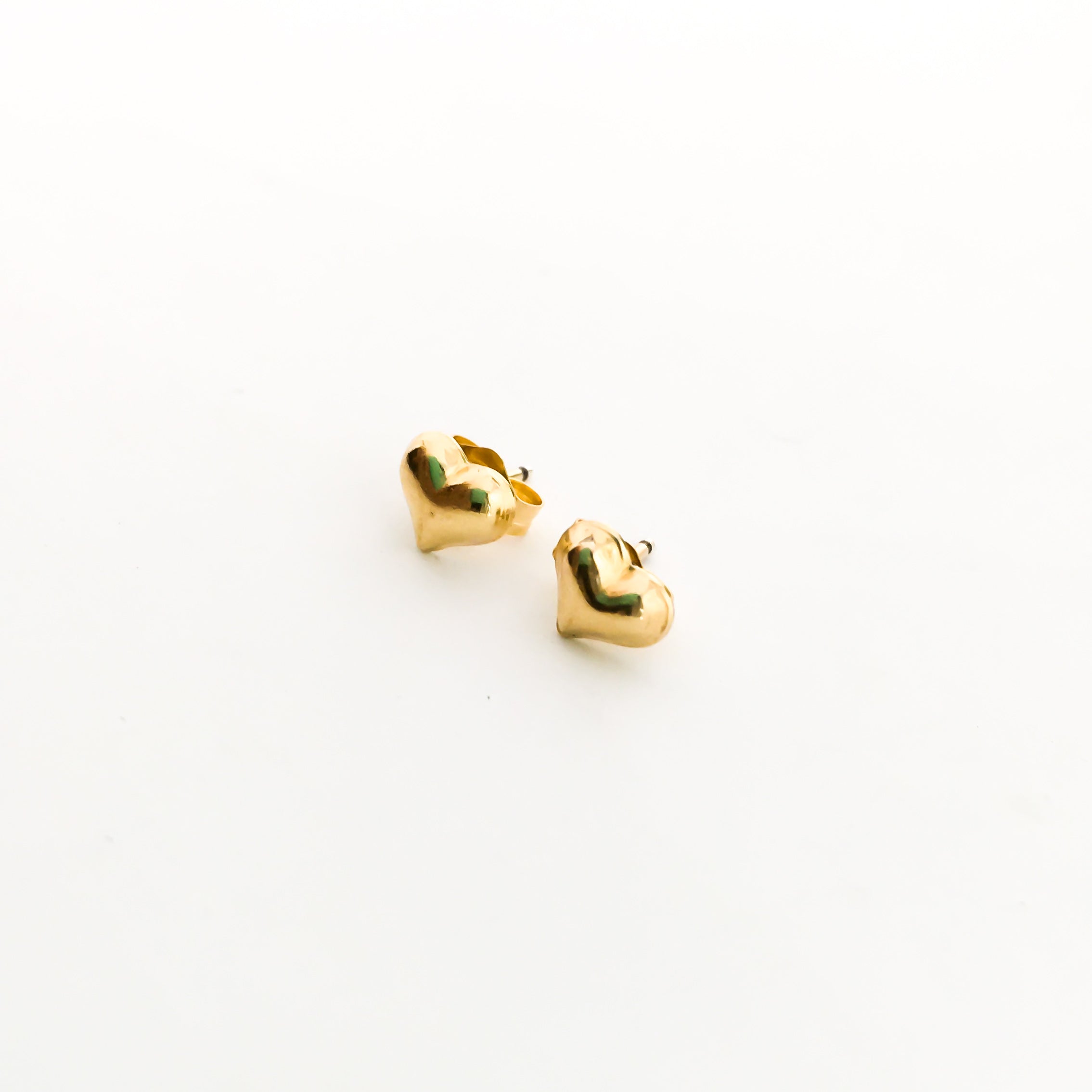 HEART STUD EARRINGS | 14K GOLD-FILLED - MTT Collective