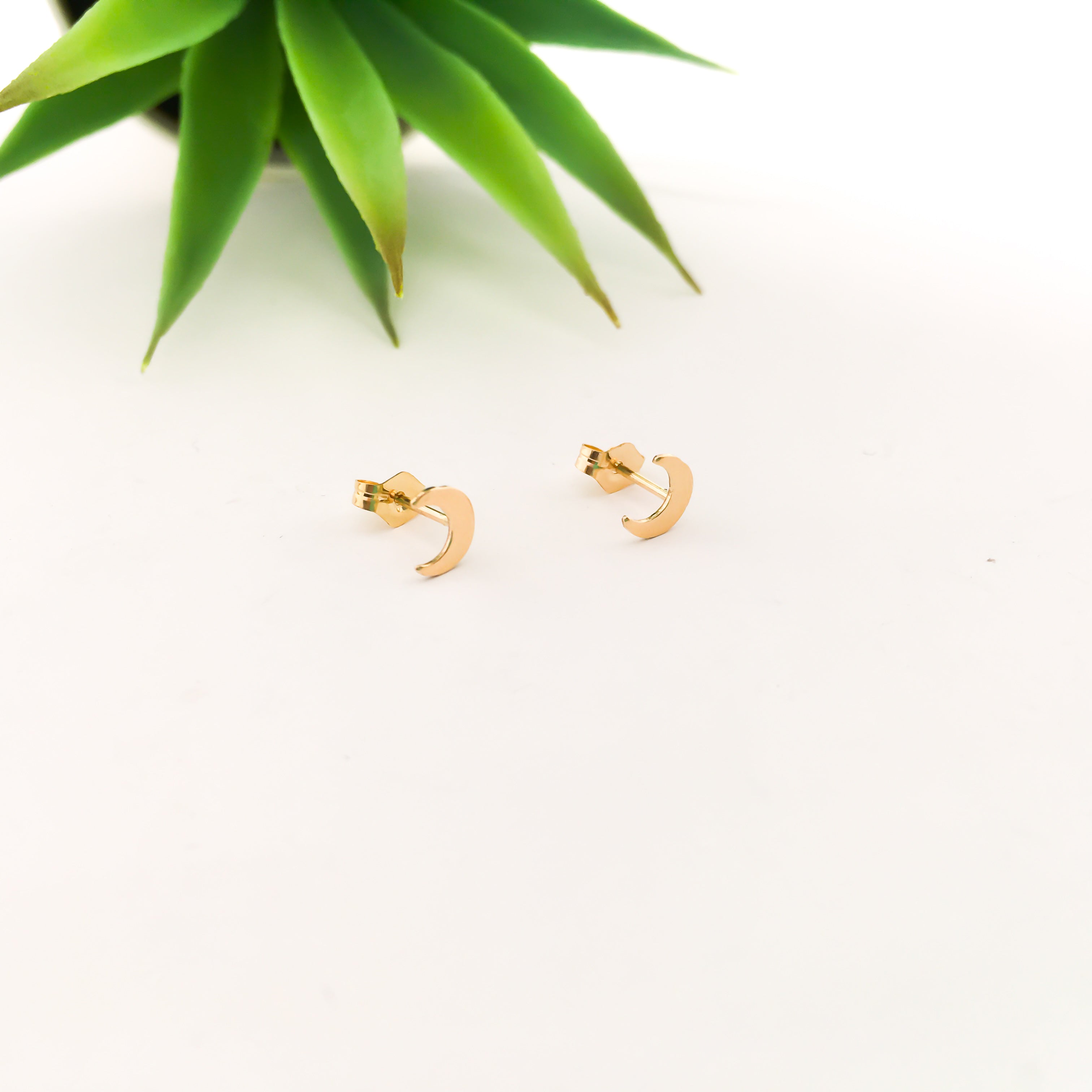 MOON STUD EARRINGS | 14K GOLD-FILLED - MTT Collective