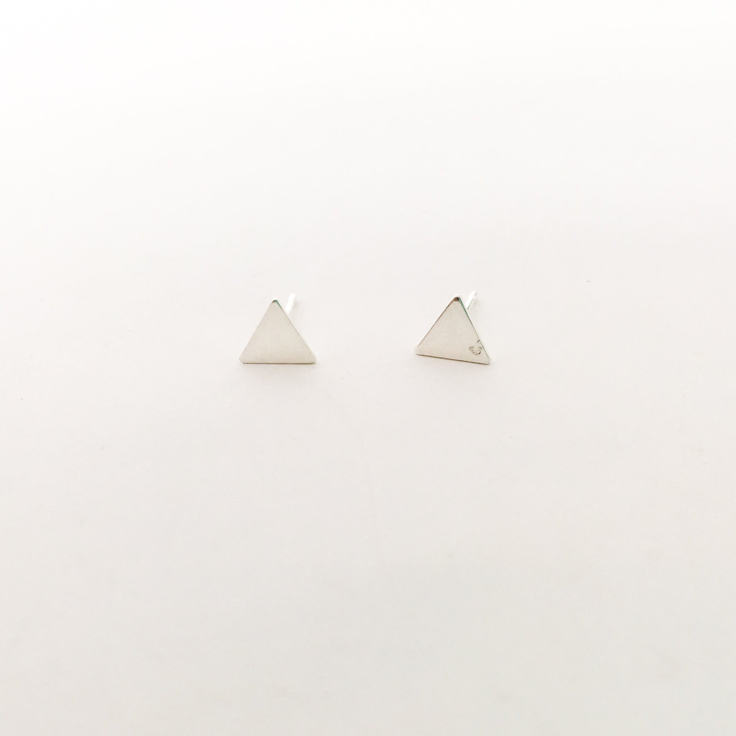MINI TRIANGLE STUD EARRINGS | STERLING SILVER - MTT Collective