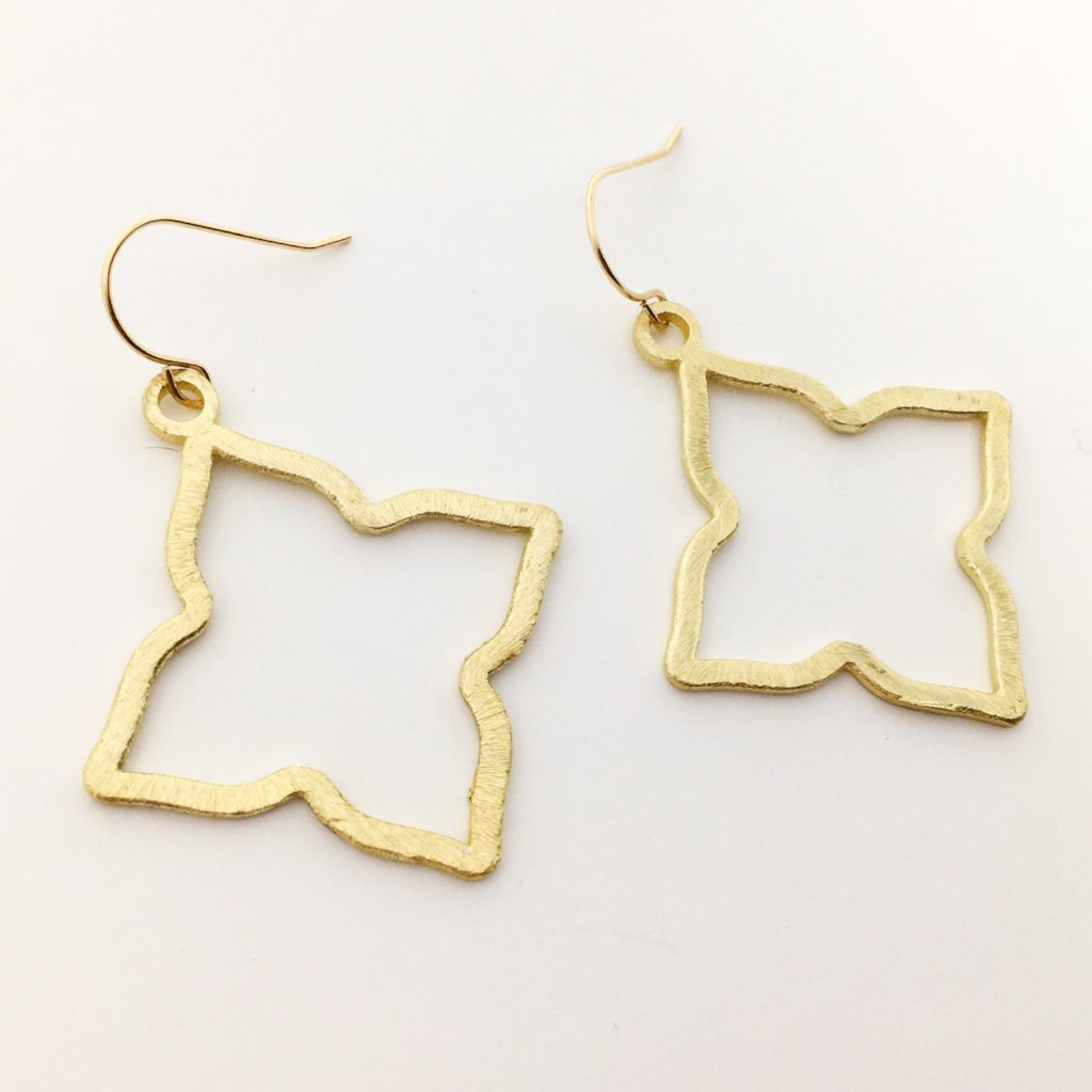 Sienna Brushed Star Earrings | Gold - MTT Collective