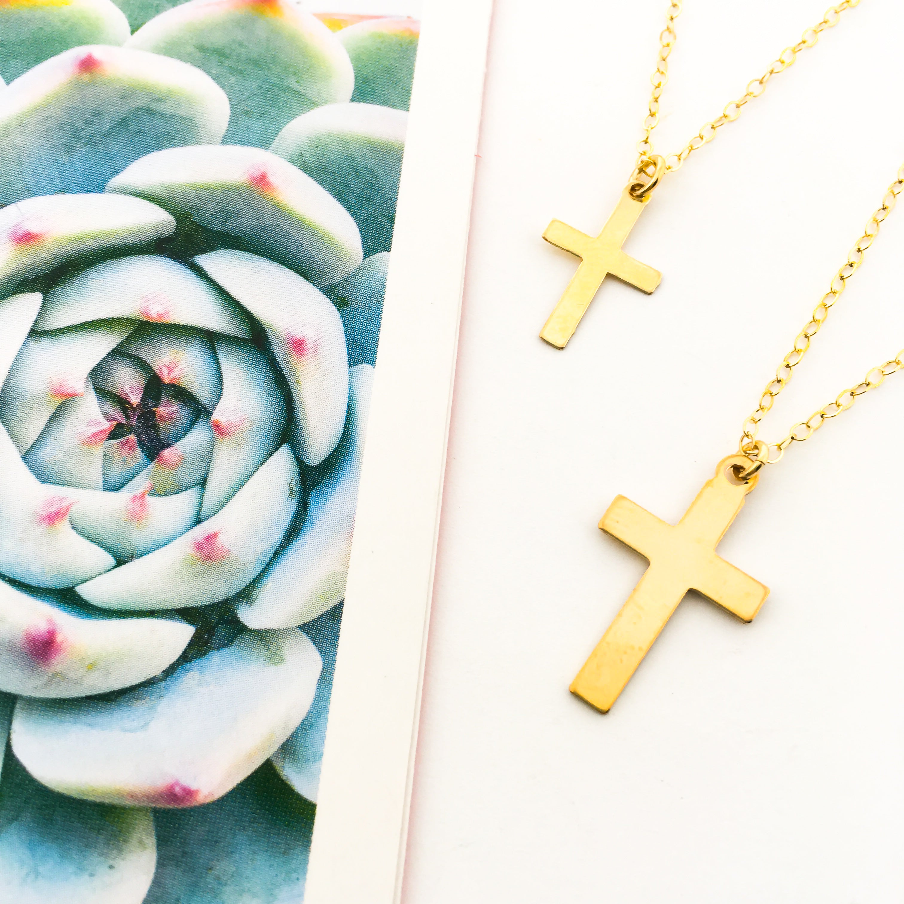 Faith Smooth Cross Necklace | Gold - MTT Collective