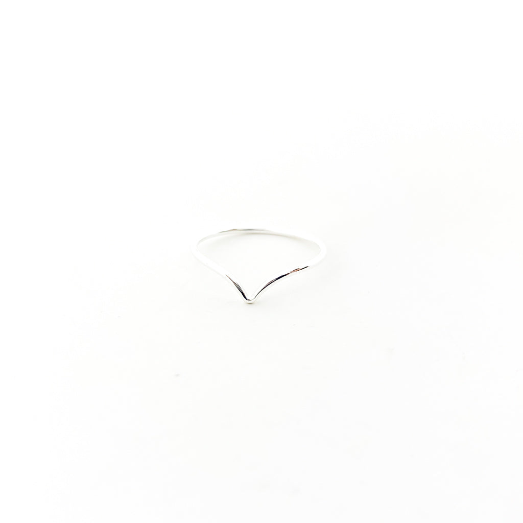 Lyla Small V-Shape Ring | Silver - MTT Collective