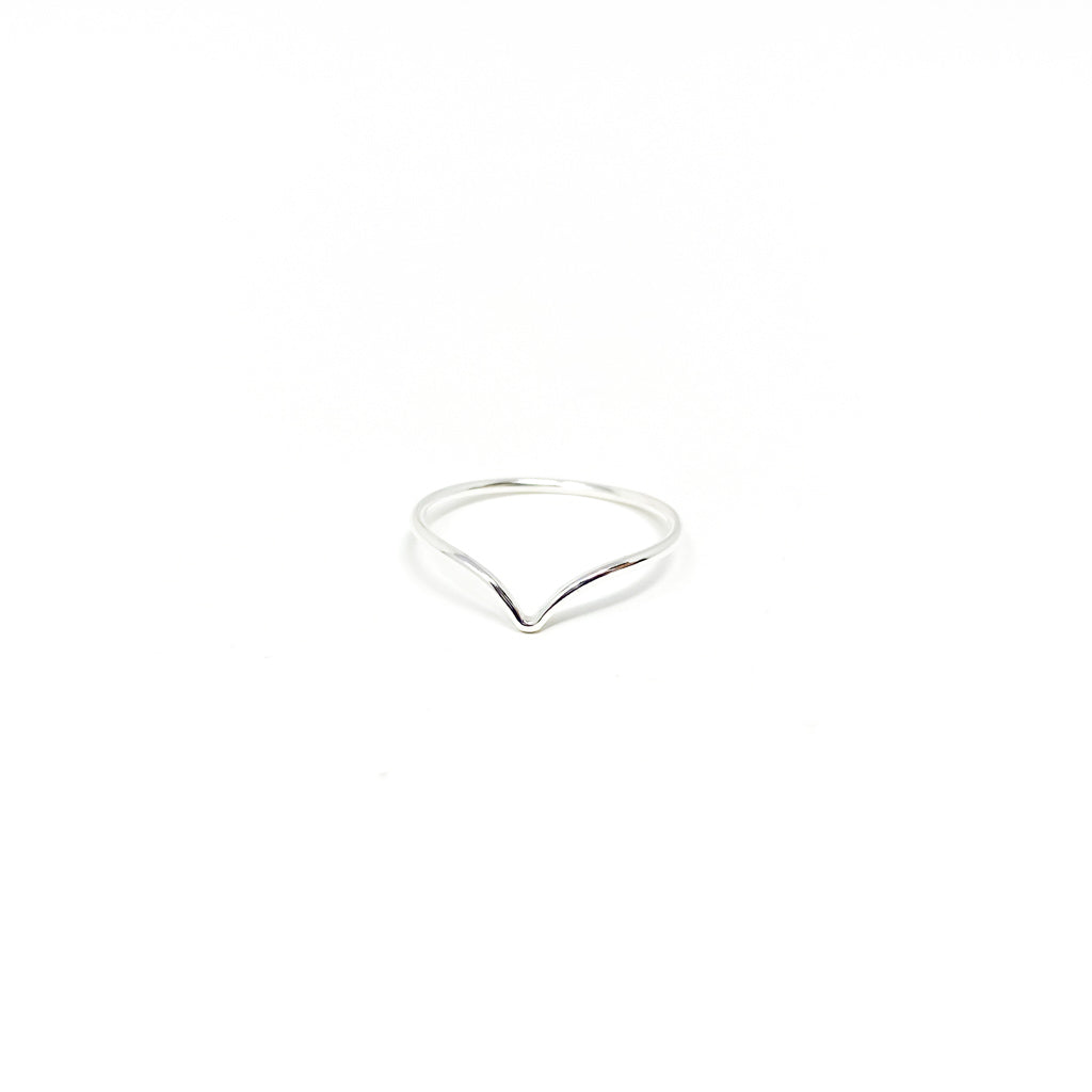Lyla Small V-Shape Ring | Silver - MTT Collective