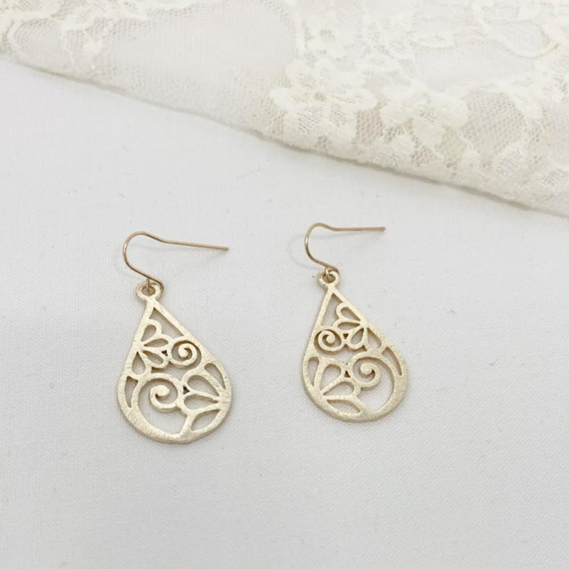 Nyla Floral Teardrop Brushed Earrings | Gold - MTT Collective