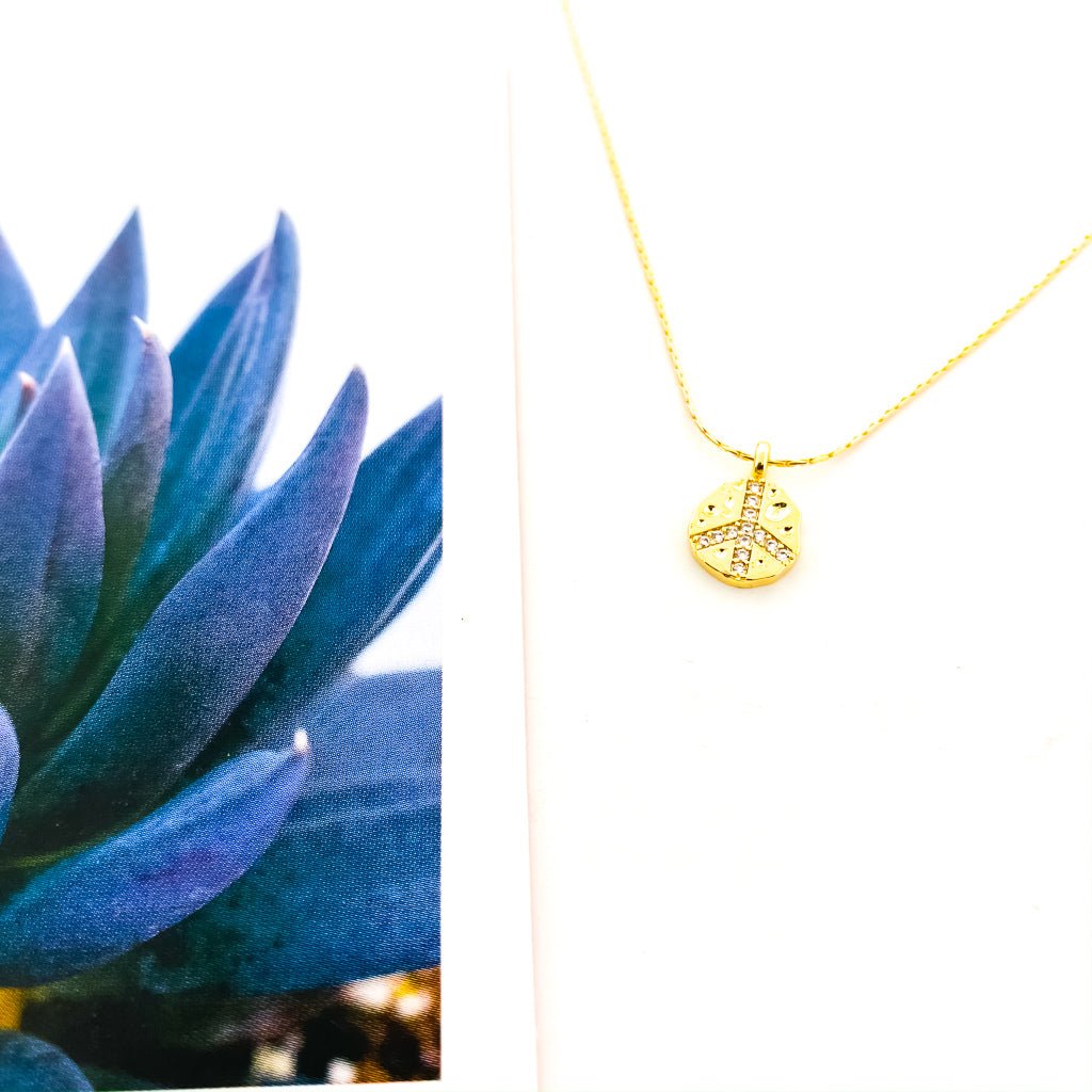 Adia Smooth Chain Peace Charm Necklace | Gold - MTT Collective